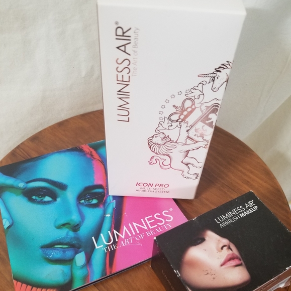 LUMINESS  Airbrush - Picture 1 of 3